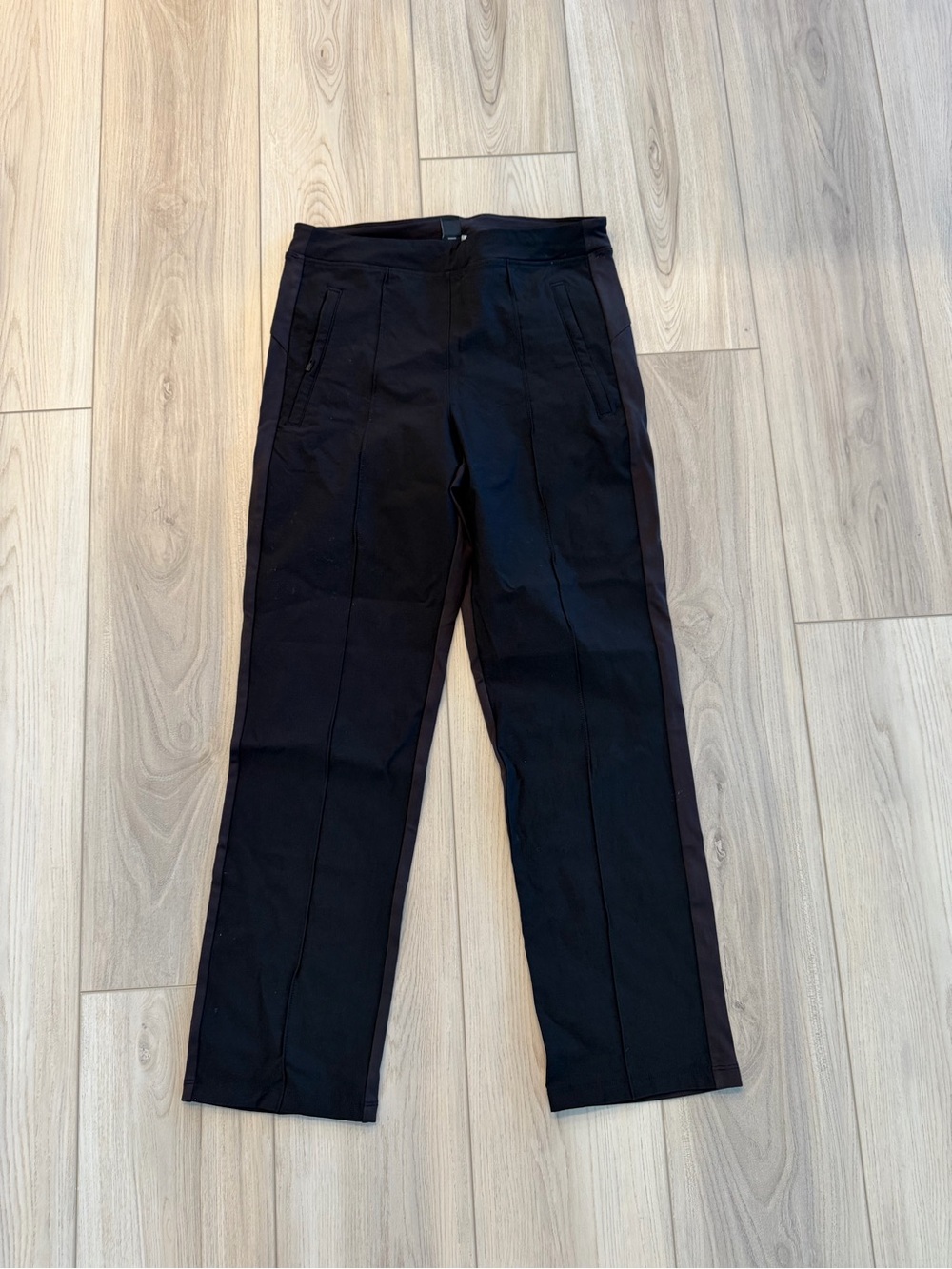 Women’s Black Athelta Pants Size 4